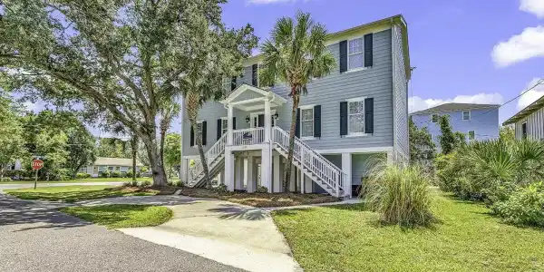 1519 N Palmetto Dr.