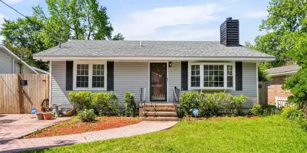 719 Juniper Dr.