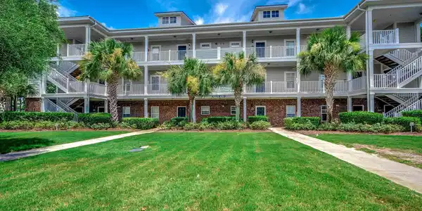 6253 Catalina Dr.