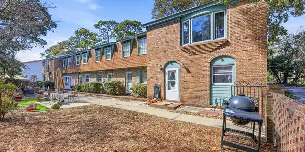 403 N 76th Ave. N