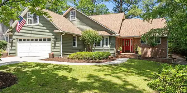 2490 Glen Dr.