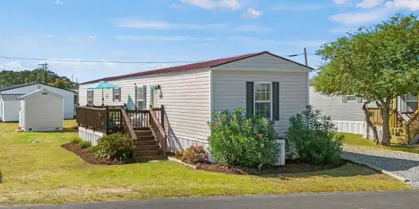 1511 Gardenia Ave.