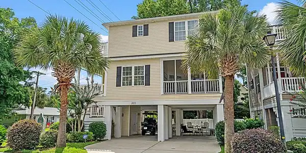 1011 Sable Palm Way