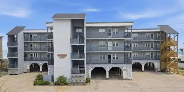 200 N Waccamaw Dr.