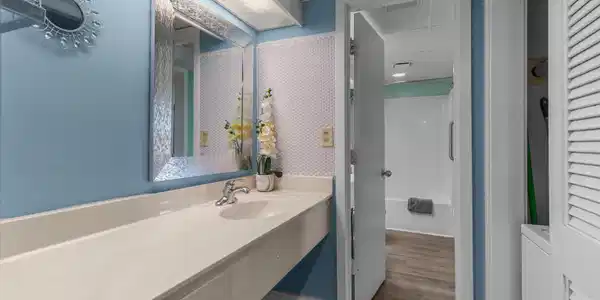 Image 3 Image 3