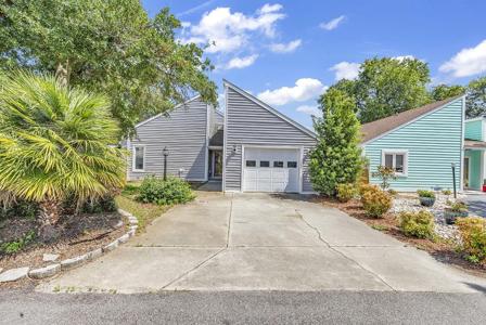 122 Live Oak Ct.