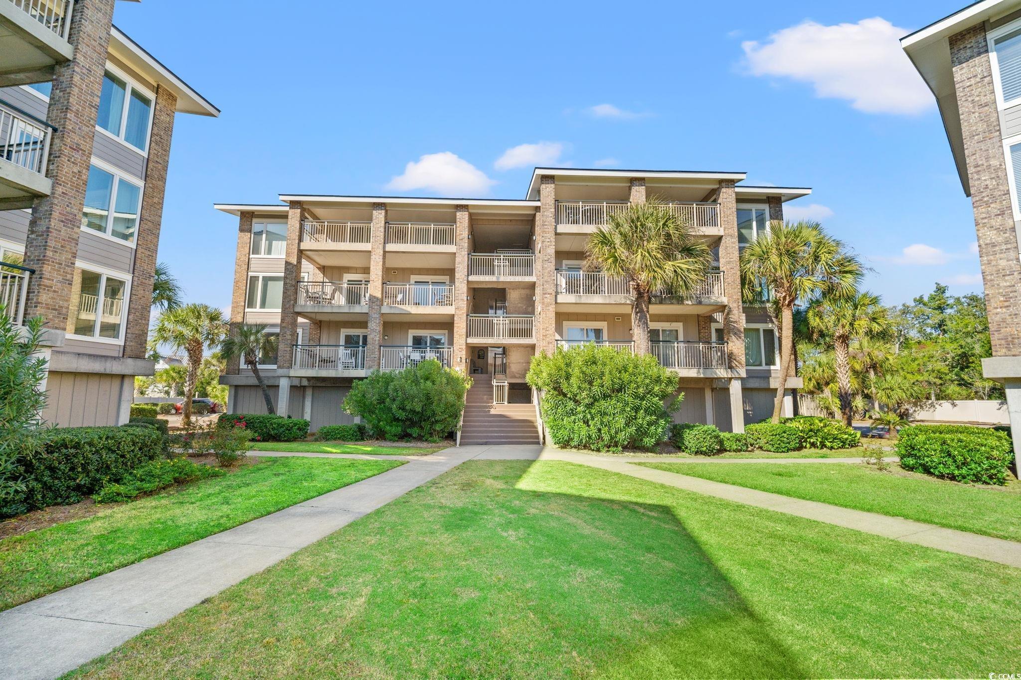 Image 4: View of apartment building / complex Image 4: View of apartment building / complex