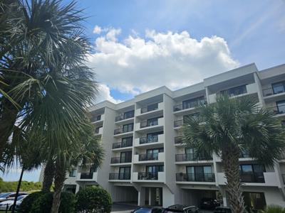 741 Retreat Beach Circle