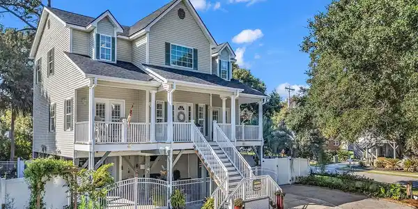 1518 N Palmetto Dr.