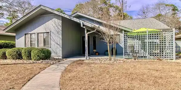 908 Cedarwood Circle