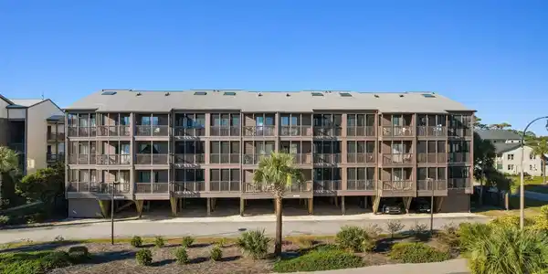 207 N Ocean Blvd.