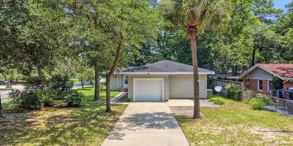 524 Maple Dr.
