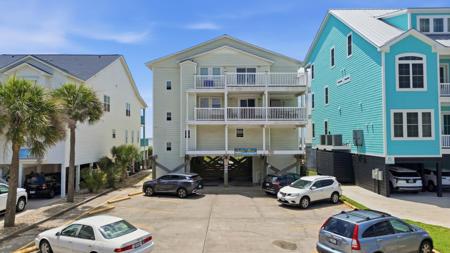 909 S Ocean Blvd.