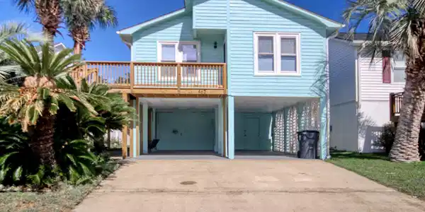 462 Bay Dr.