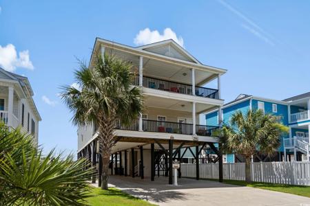 221 N Waccamaw Dr.