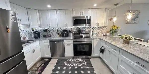 Image 3: Kitchen featuring decorative backsplash, appliance Image 3: Kitchen featuring decorative backsplash, appliance