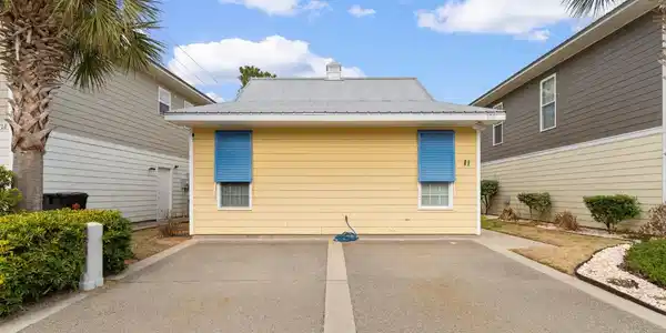 124 Weatherboard Ct.