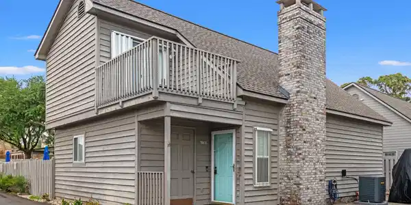 1708 B Edge Dr.