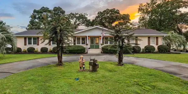 1513 Magnolia Dr.