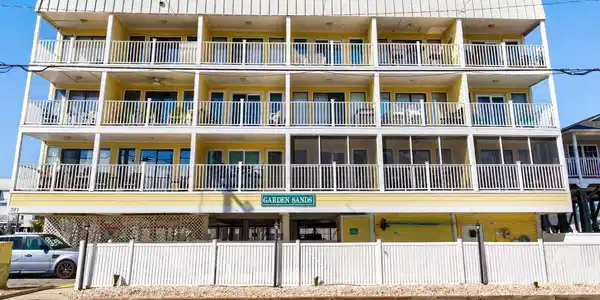 301 N Waccamaw Dr.