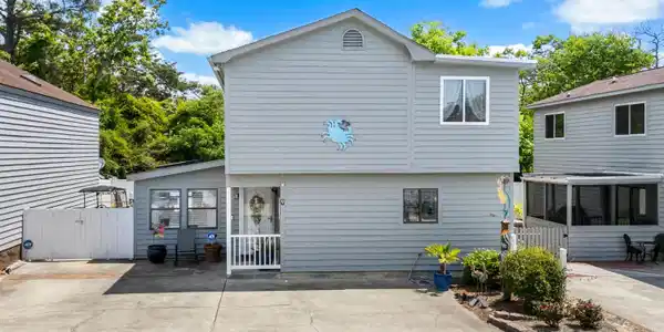 2707 Hillside Dr.