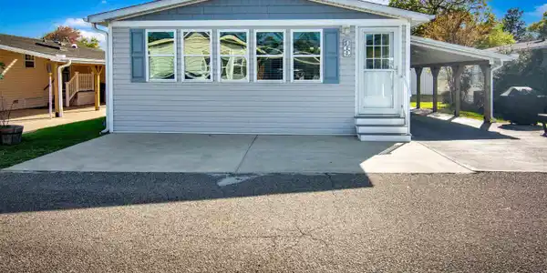 469 Sandpebble Dr.