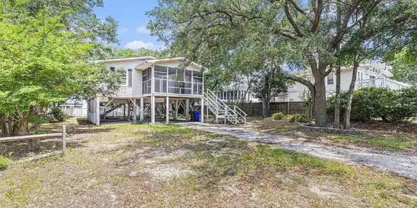 910 N Dogwood Dr.