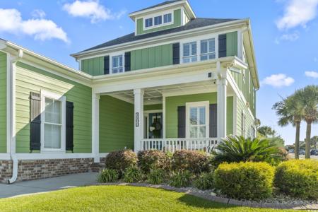 1100 Whispering Winds Dr.