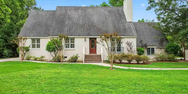 966 Waterway Ln.