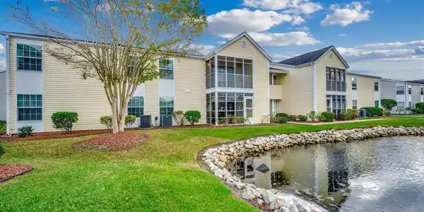 2226 Huntington Dr.