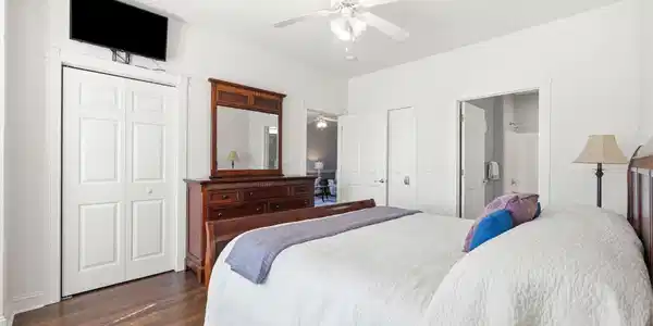 Image 4 Image 4