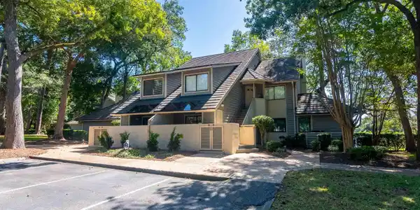 211 Baslow Ct.