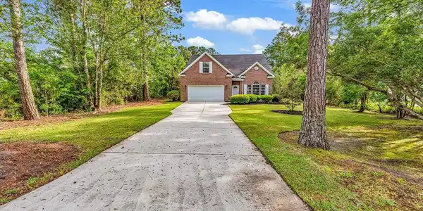 1729 Longleaf Dr.