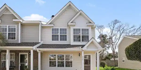 3521 Crepe Myrtle Ct.