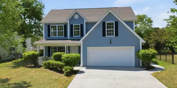 320 Muscari Dr.