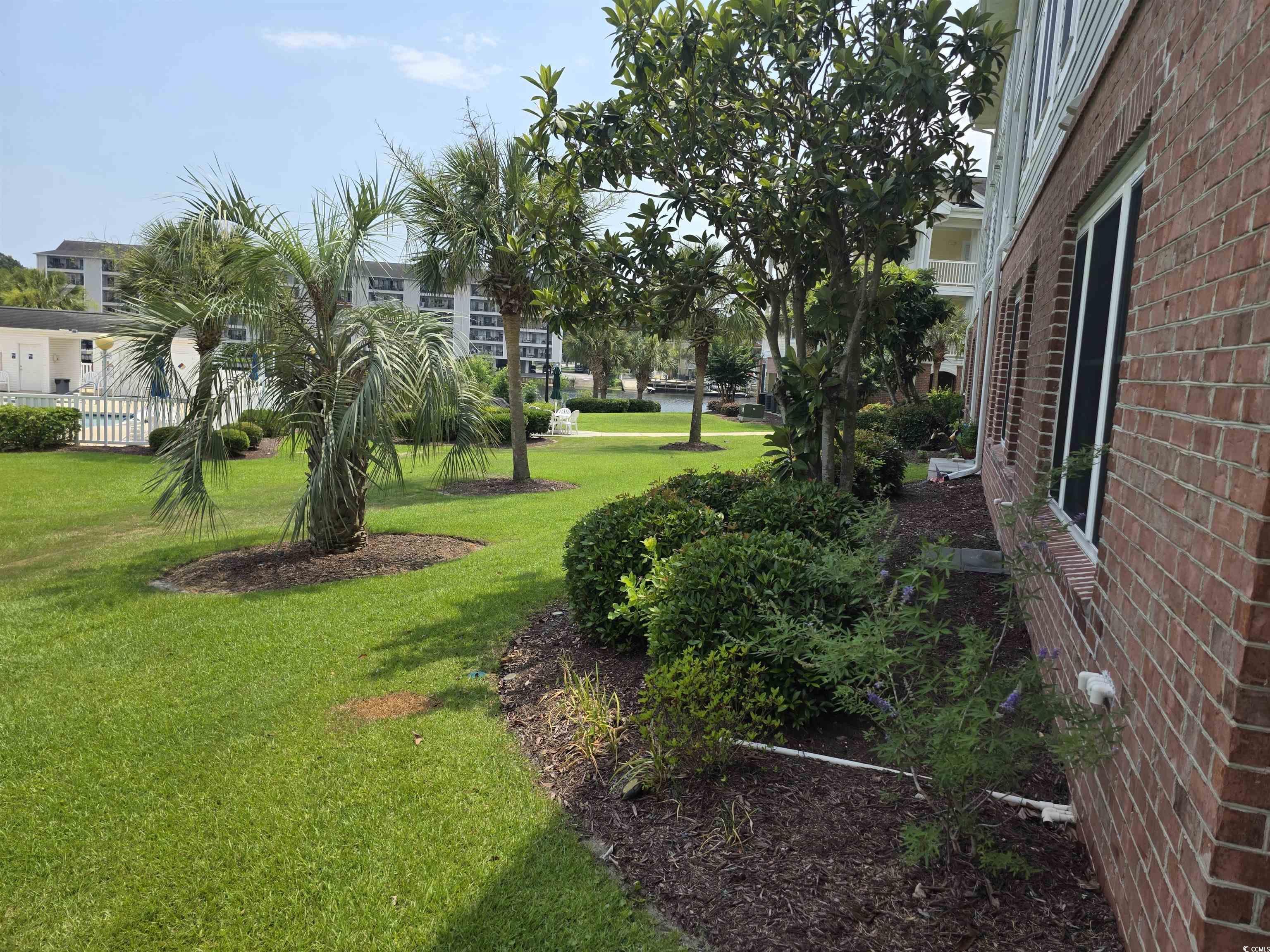 Image 4: View of yard Image 4: View of yard