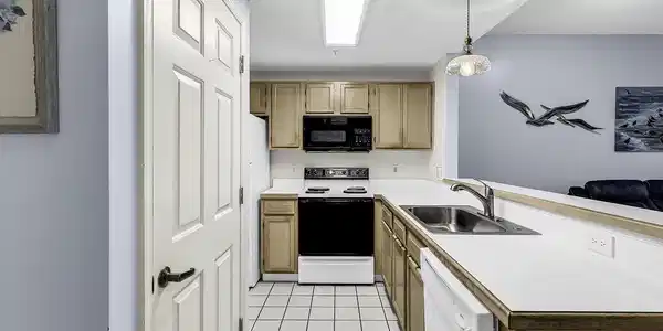 Image 4 Image 4