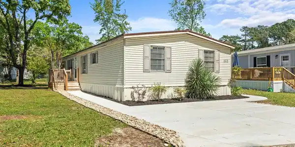 1512 Aries Ln.
