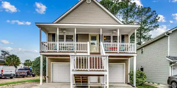 829 9th Ave. S
