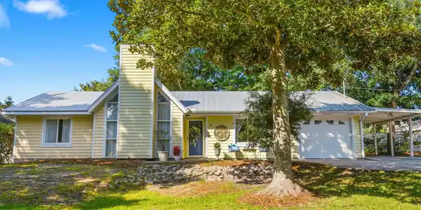 411 Sunset Trail