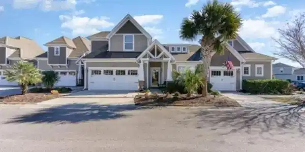6244 Catalina Dr.