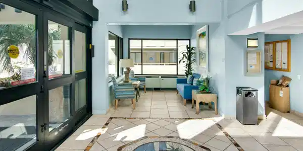 Image 4 Image 4