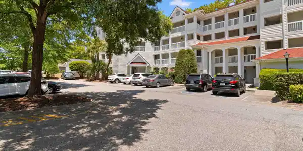 4601 Greenbriar Dr.