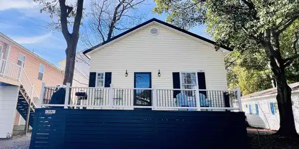 6001 - 1361 S Kings Hwy.