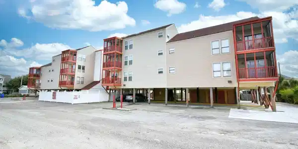 212 29th Ave. N