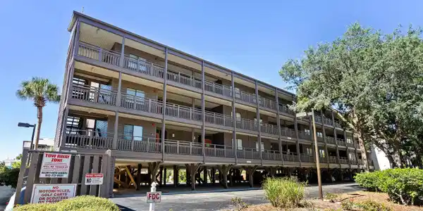207 3rd Ave. N