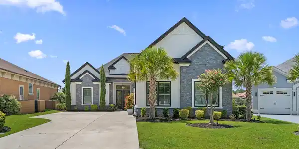 9017 Loggerhead Ct.