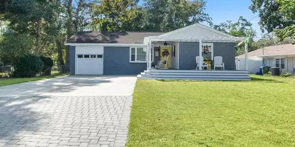 521 9th Ave. S