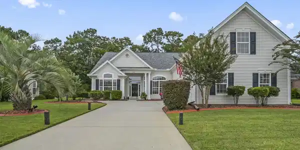 204 Willow Bay Dr.