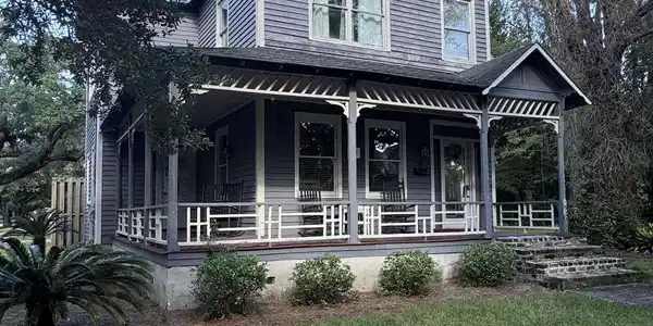 932 Duke St.